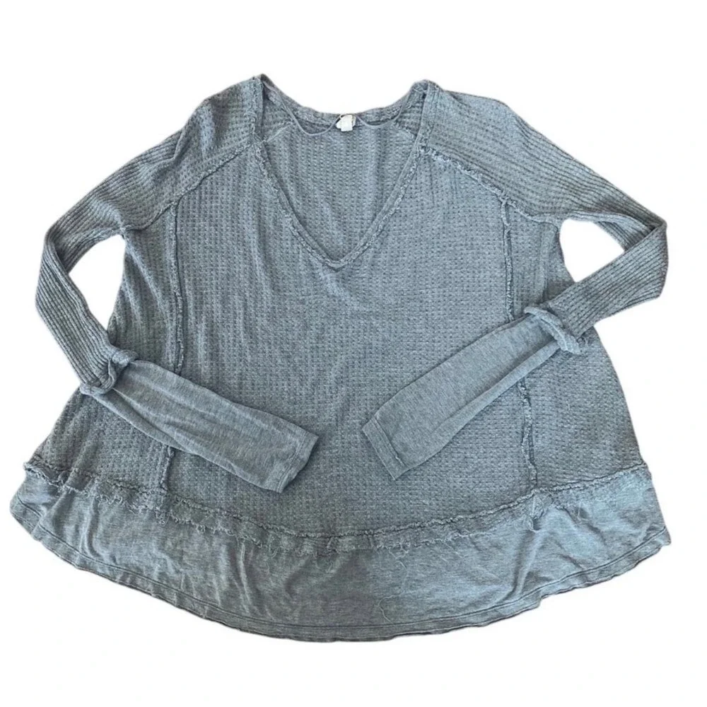 WE THE FREE Grey Thermal Waffle Knit Cozy Sweater‎ with Thumb Holes Size Small